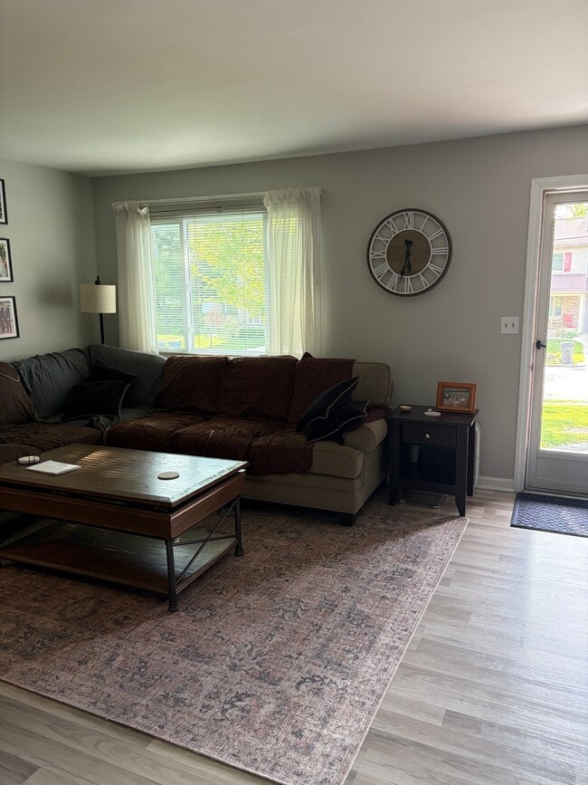 Photo - 7252 Thomas Dr