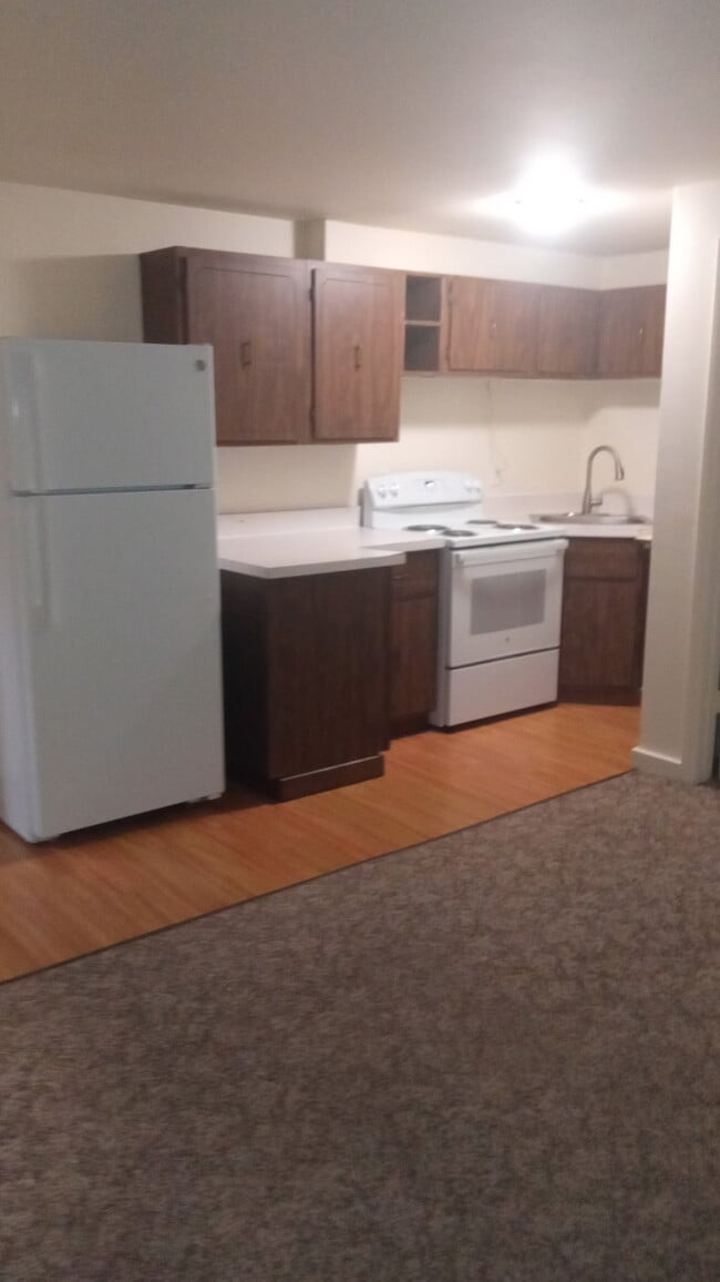 Kitchen 1 - 7 Callahan Dr Unit 2