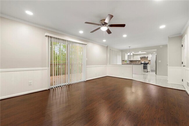 Photo - 1386 Heritage Glen Dr