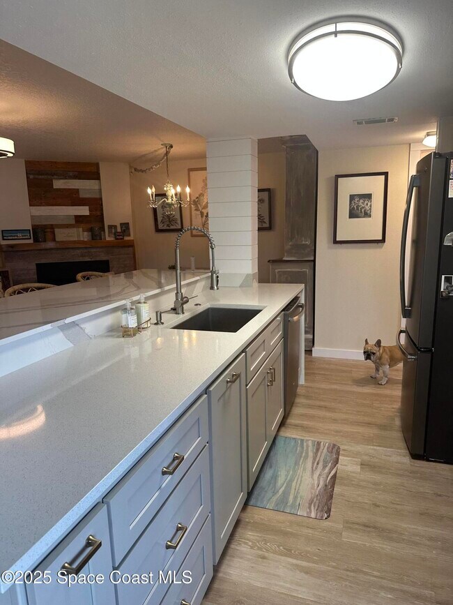 Photo - 401 Seaport Blvd