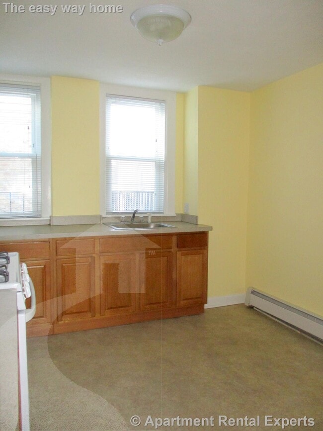 Photo - 2 Central St Unit #6