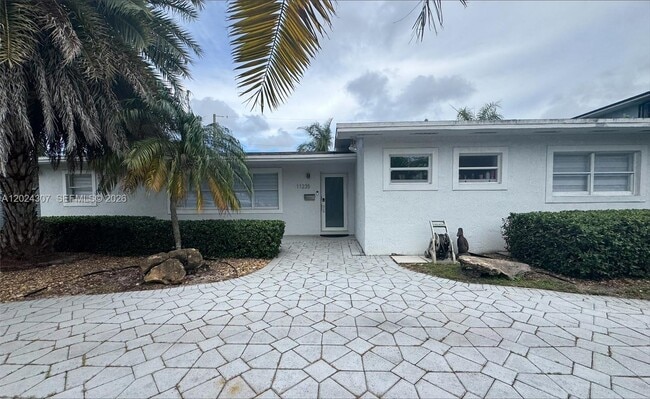 Building Photo - 11235 NW 62nd Ave