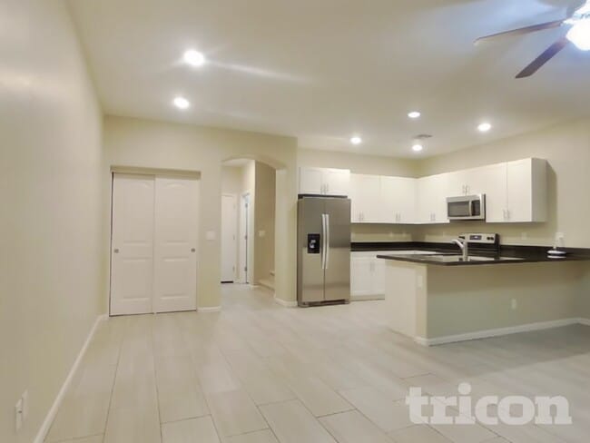 Photo - 12564 W Hummingbird Terrace