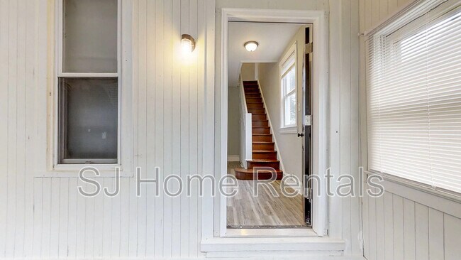 Photo - 702 Parry Ave Condo