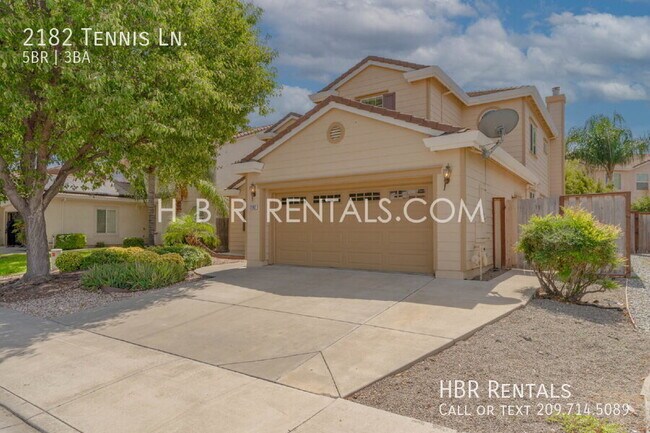 2182 Tennis Ln