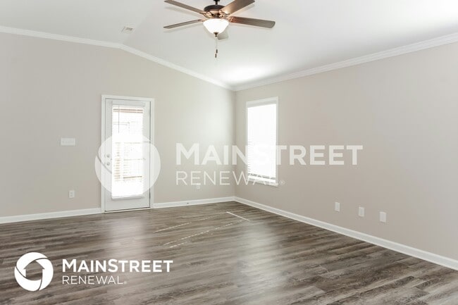 Photo - 258 Fenrose Dr