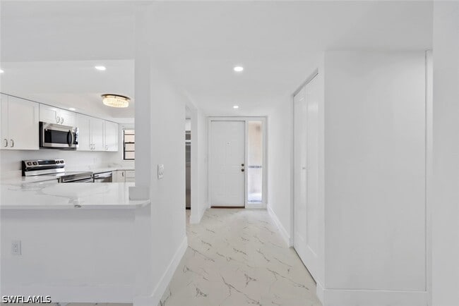 Photo - 151 Cypress Way E Unit D3