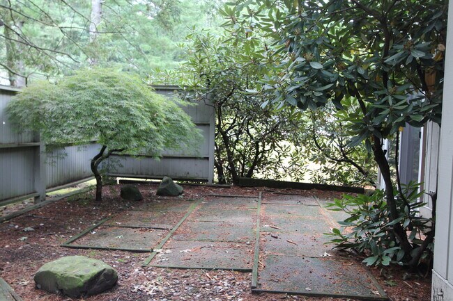 Photo - 6 Lyle Ct Unidad C