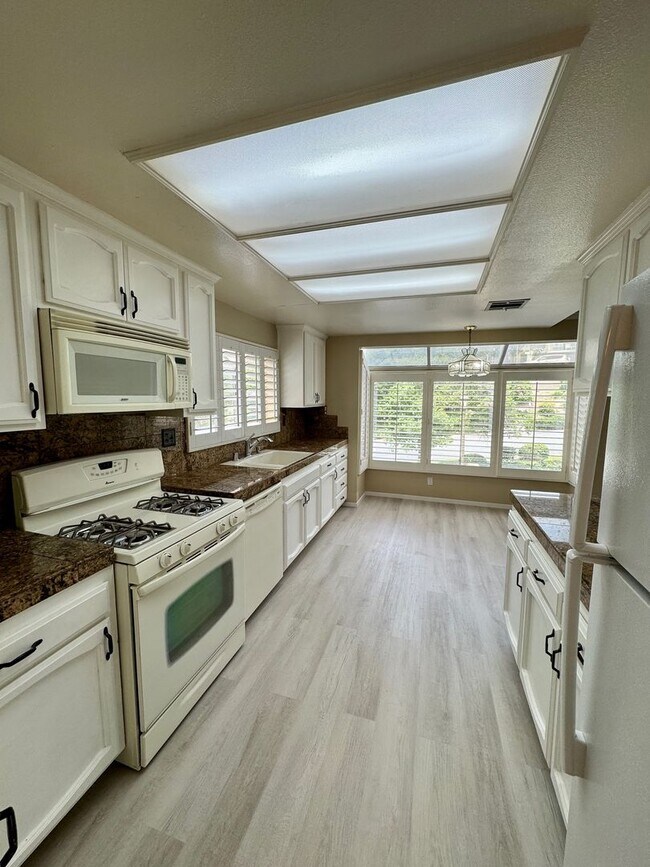 Photo - Large, end-unit townhome in the heart of Thousand Oaks