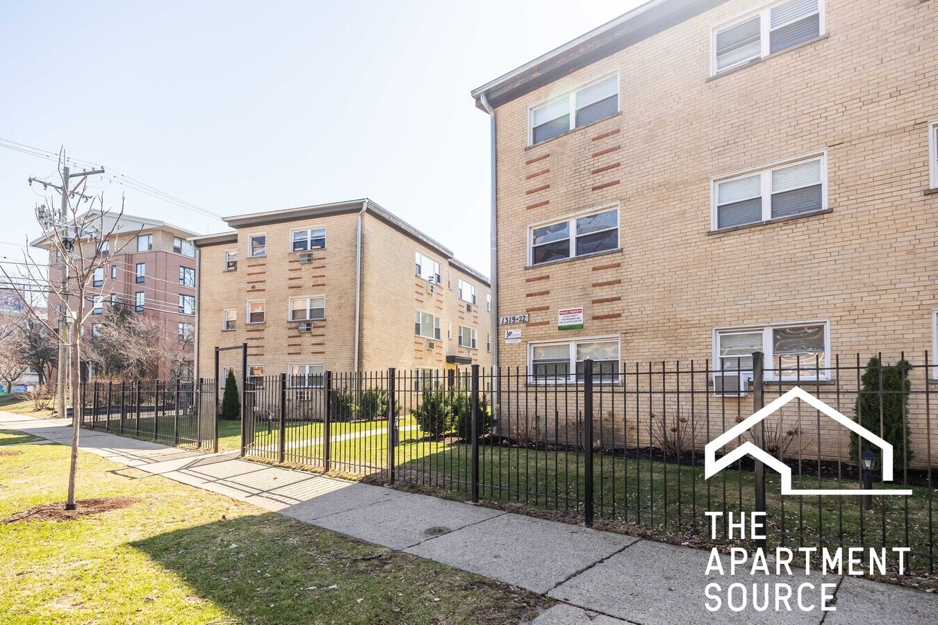 Photo - 1319 W Sherwin Ave Unit 1A