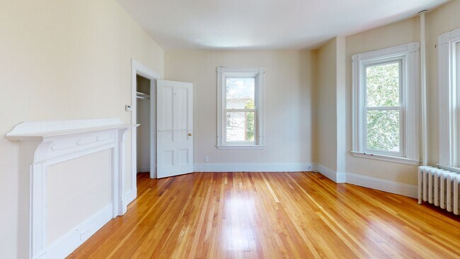 74 Saint Rose St