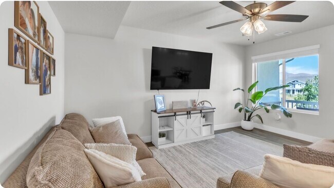 living Room - 45 E 970 N