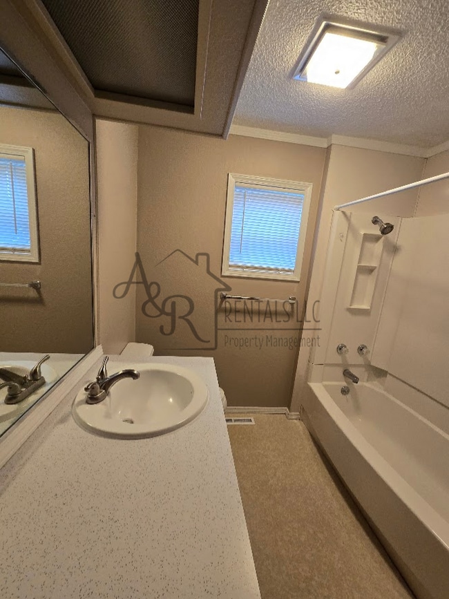 Photo - 110 S Appleton Dr