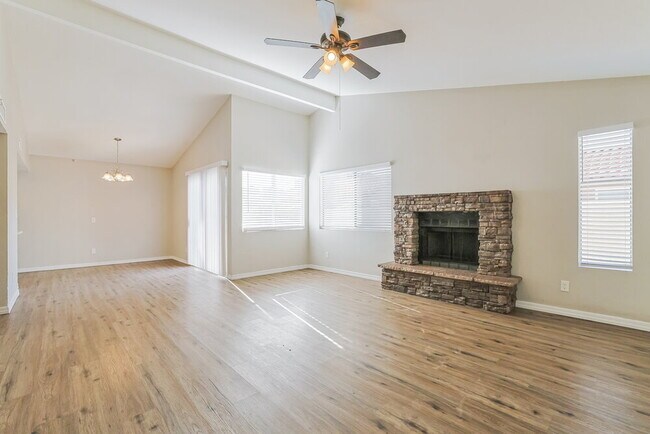 Photo - 2243 E Forge Ave