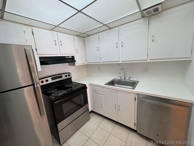 632 NW 13th St Unit 0280