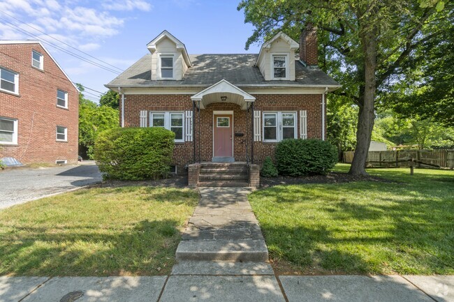 Building Photo - 4610 Calvert Rd Rental