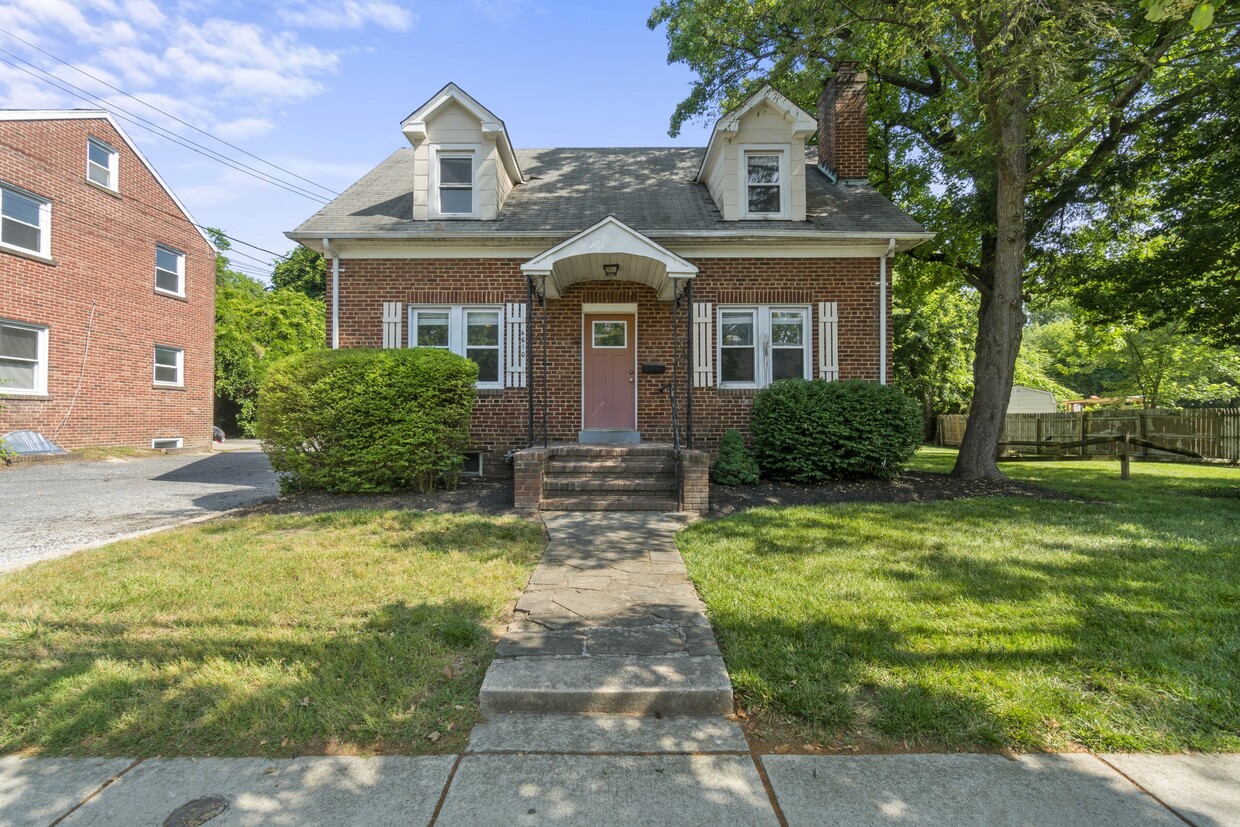 Photo - 4610 Calvert Rd