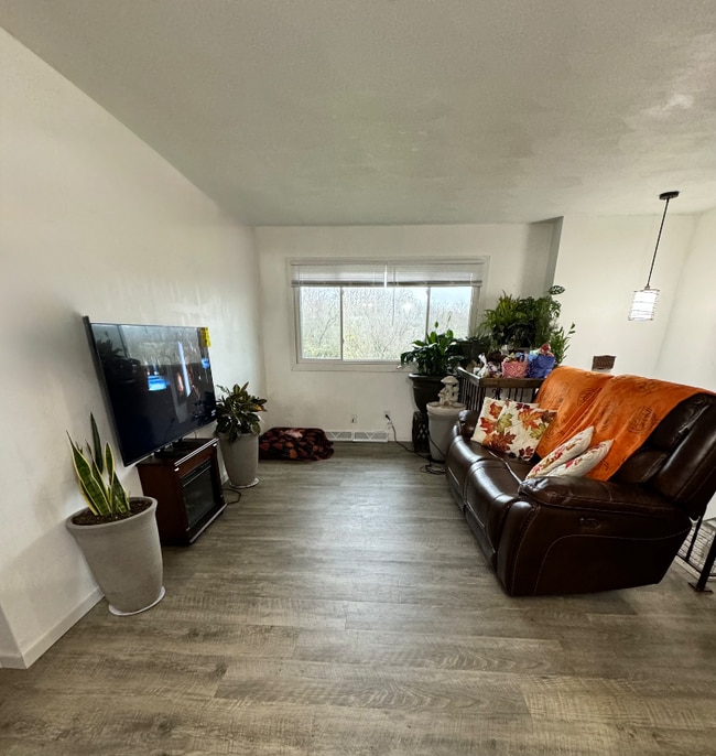 Photo - 1802 Martin St Unidad 1802