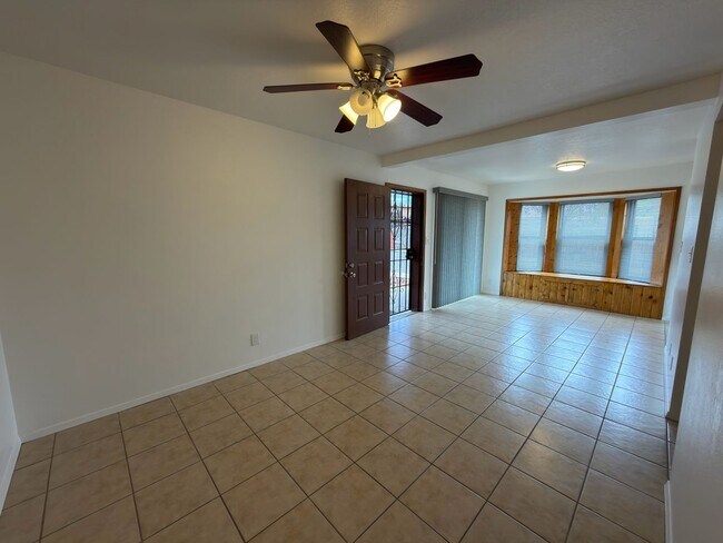 Photo - 1307 Rufina Ln Unidad 1