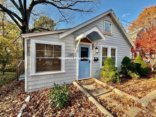 Building Photo - 245 Cottage Rd Rental