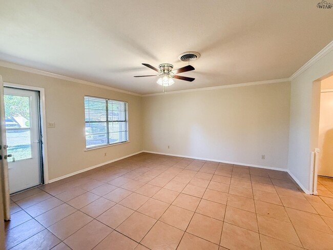 Photo - 5011 Rock Point St