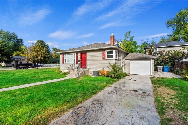 Photo - 1104 E Dewey Ave