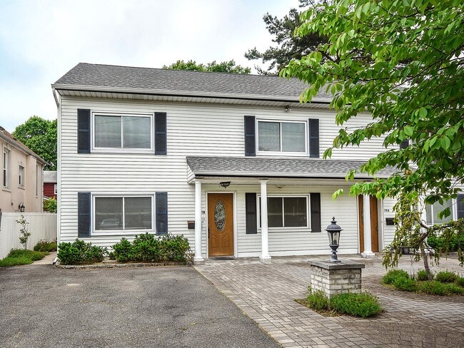 Building Photo - 39 Graywood Rd Rental