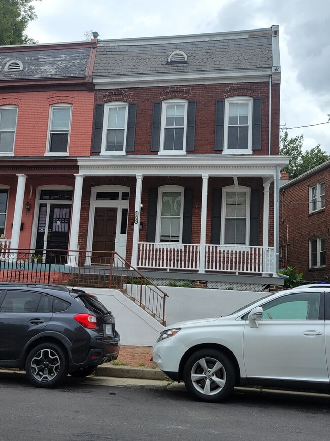 Building Photo - 809 N 21st St Rental