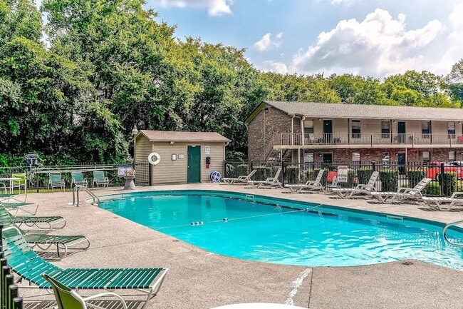 Building Photo - 801 Naylor Ave Unit F53