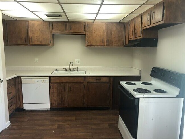 Photo - 3bedrooms 2 baths condo in Palms West Avai... Unit 125