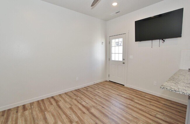 Photo - 504 S Utah Ave Unidad E