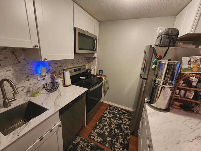 Photo - 220 Main St Unit 4L