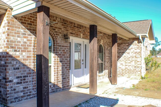 Photo - 162 James Dr