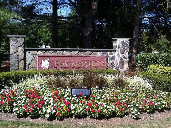 Building Photo - 214 Manahan Ct