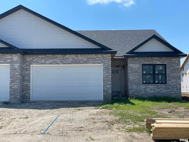 Photo - 1607 Blenheim Dr House