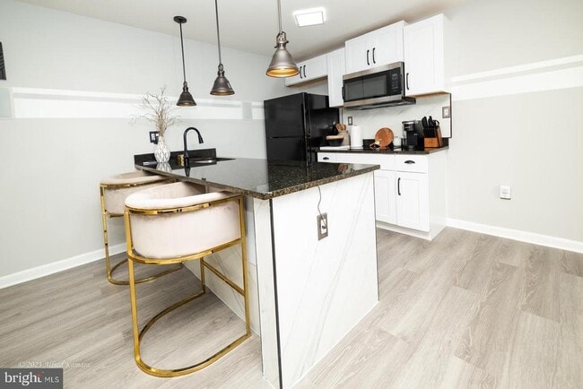 Photo - 1049 Coriander Ln