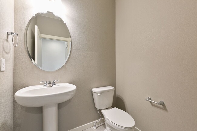 Photo - 1939 Knobby Pine Dr