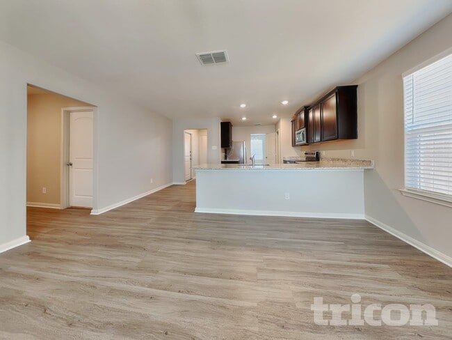 Photo - 2918 Gastonian Mills