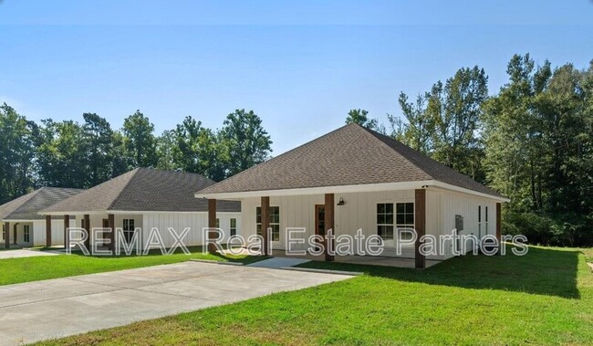 Building Photo - 43 Dearman Rd