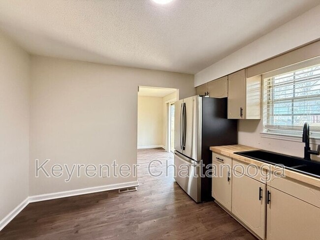 Photo - 8225 Cavan Cir