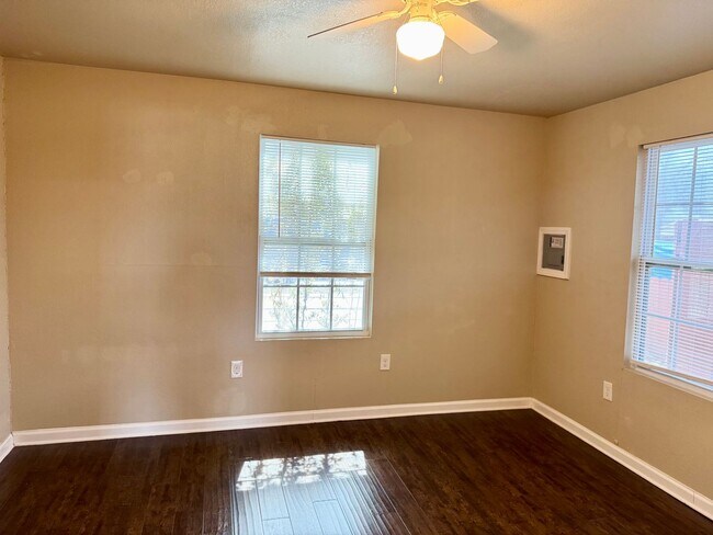 Photo - 401 Dora St Unit 2