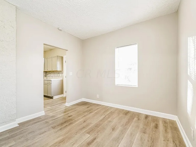 Photo - 597 Seymour Ave