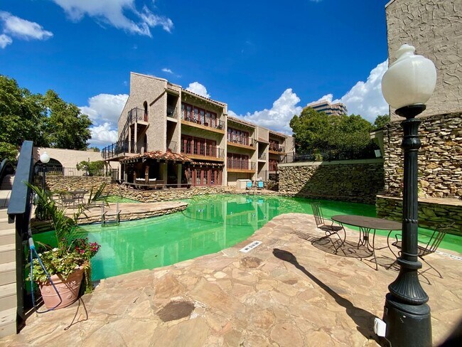 Photo - 1Bed 1Bath w/ Great Views & Outdoor Pool!