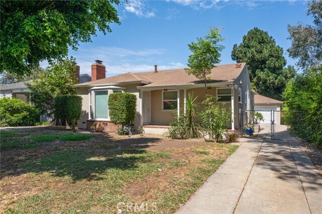 Photo - 2526 Purdue Ave