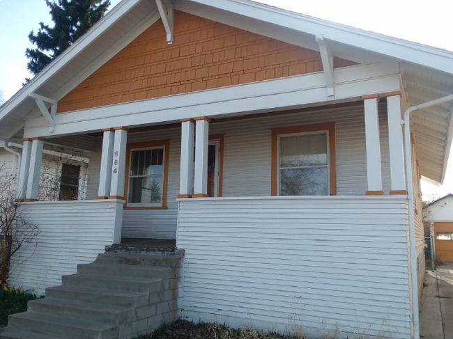 Photo - 664 N 6th St House