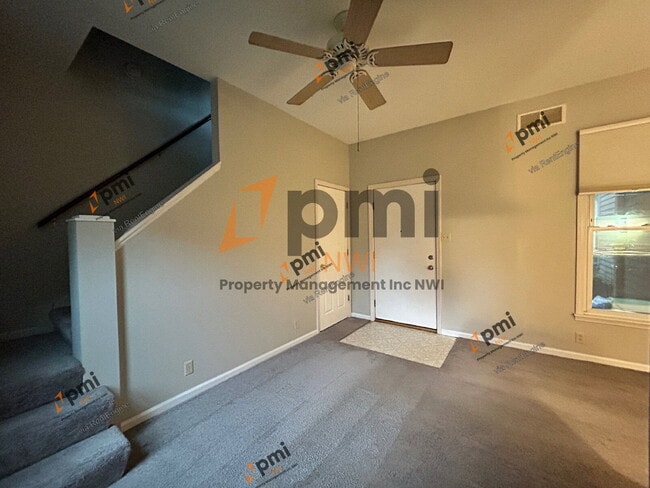 Photo - 703 Elm St Unidad C