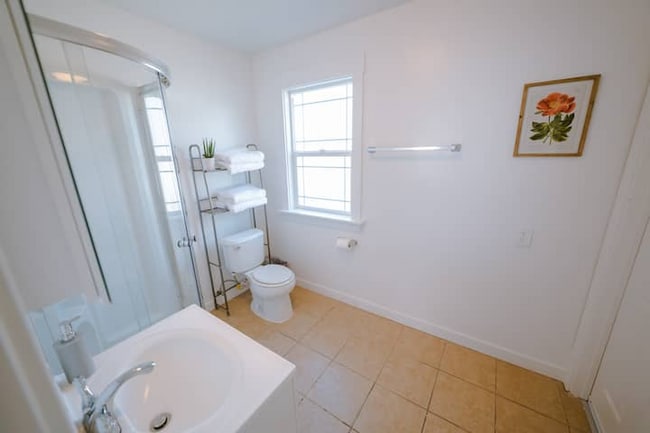 Photo - 5648 Berkshire Dr Unidad 5646-A