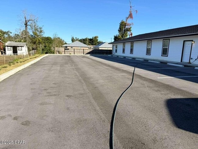 Photo - 2913 E 5th Ct Unit A