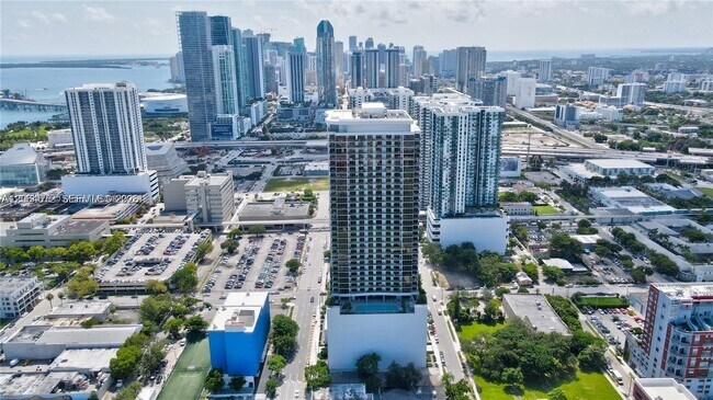 Building Photo - 1600 NE 1st Ave Unit 2903