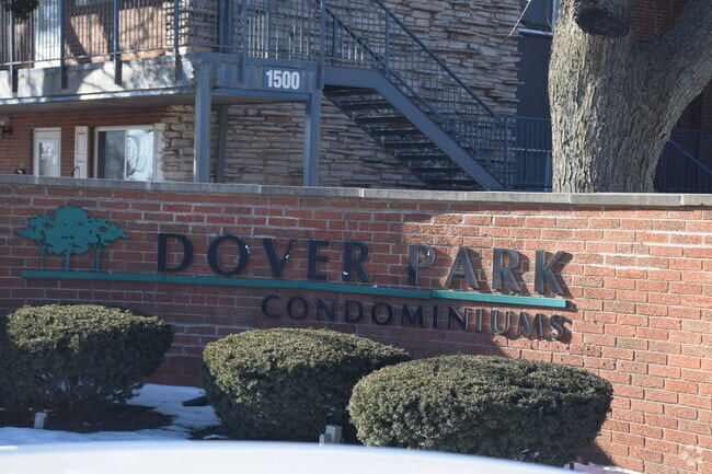 Building Photo - 1505 S Canford Cliffs Dr Unit 2B Rental